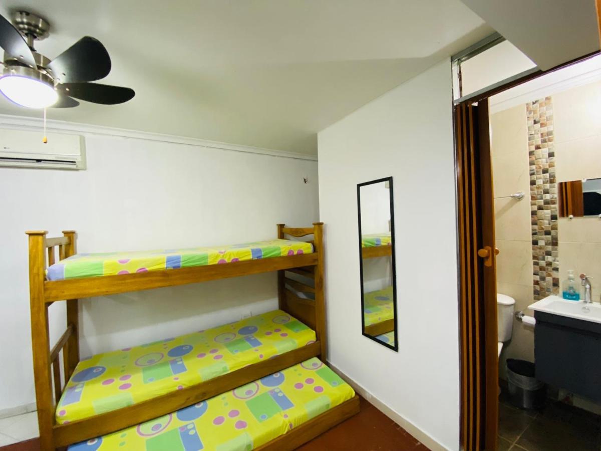 Casa Feliz Hostal Санта-Марта Екстер'єр фото